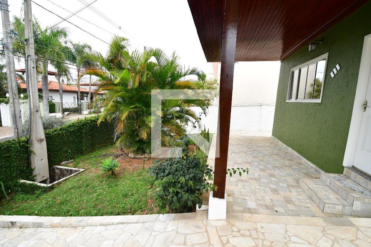 Casa à Venda - Lot. Alphaville Campinas, 3 Quartos,  235 m2 em , Campinas - sp | SoloBR