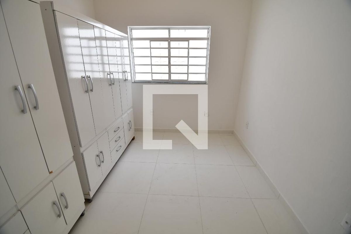 Casa à Venda - Lot. Alphaville Campinas, 3 Quartos,  235 m2 em , Campinas - sp | SoloBR