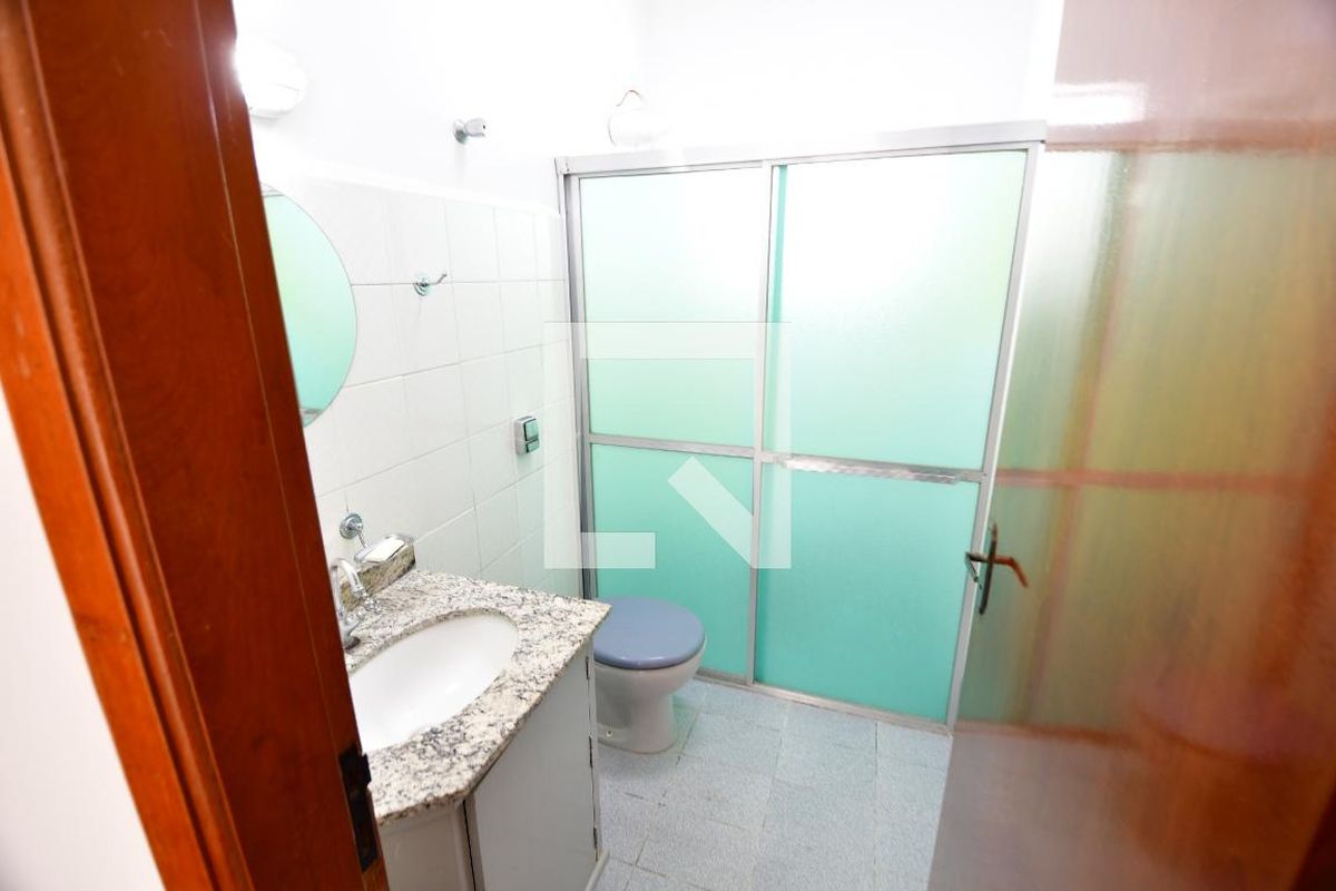 Casa à Venda - Lot. Alphaville Campinas, 3 Quartos,  235 m2 em , Campinas - sp | SoloBR