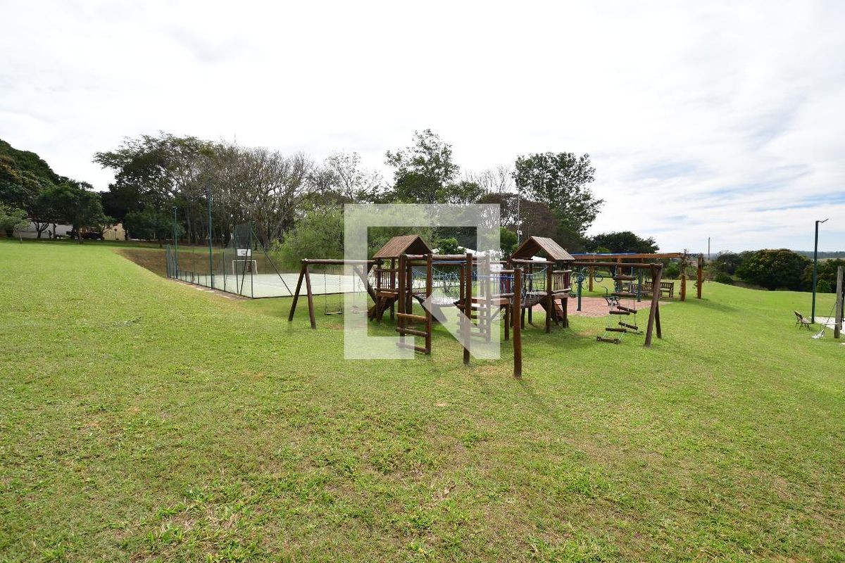 Casa à Venda - Lot. Alphaville Campinas, 3 Quartos,  235 m2 em , Campinas - sp | SoloBR
