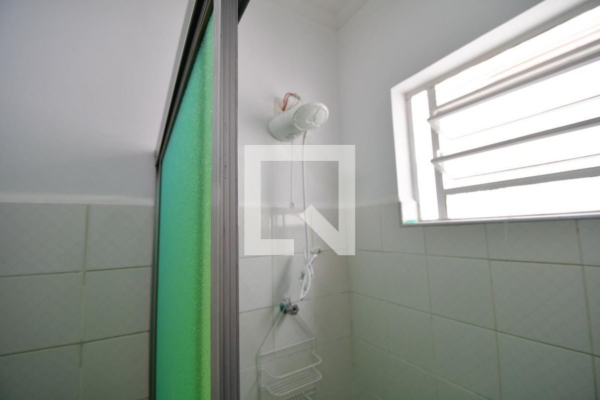 Casa à Venda - Lot. Alphaville Campinas, 3 Quartos,  235 m2 em , Campinas - sp | SoloBR