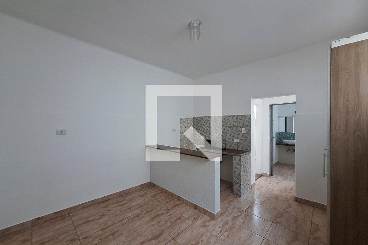 Casa, 1 quarto, 32 m² - Foto 1