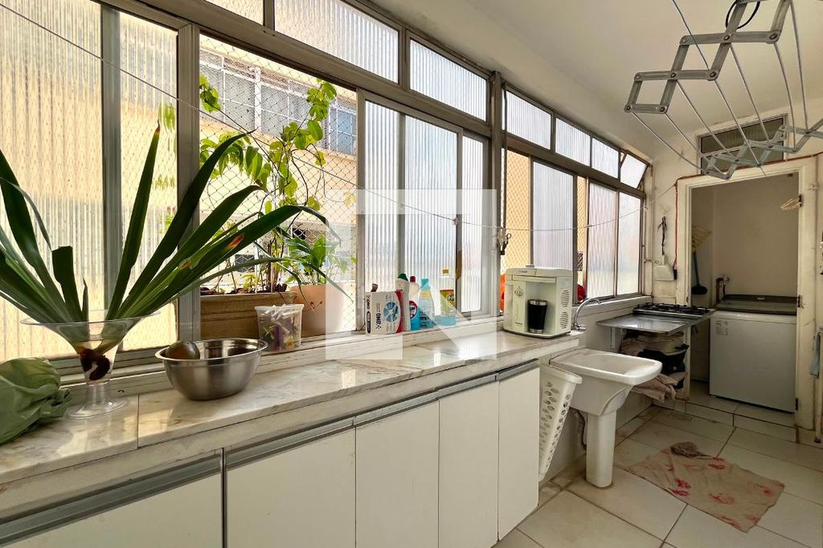 Apartamento à Venda - Centro, 3 Quartos,  184 m2 em , Campinas - sp | SoloBR