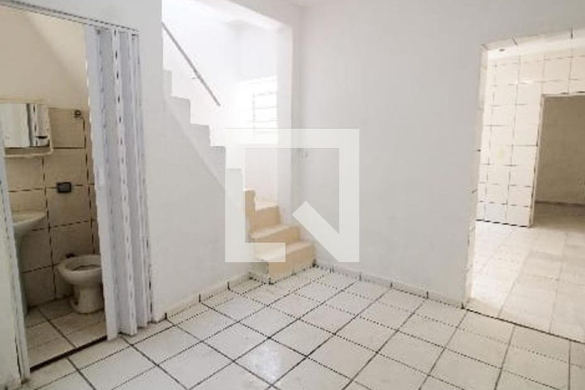 Casa, 6 quartos, 125 m² - Foto 1