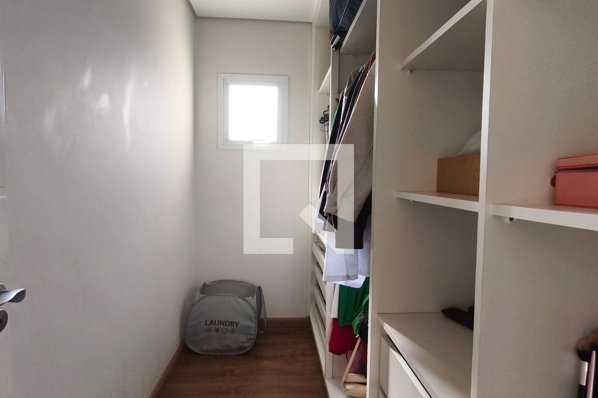 Casa à Venda - Swiss Park, 4 Quartos,  318 m2 em , Campinas - sp | SoloBR