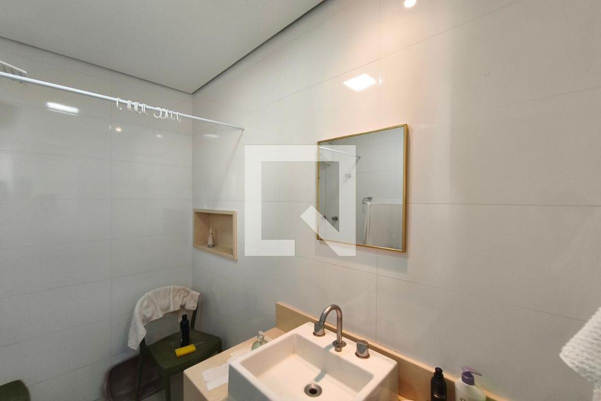 Casa à Venda - Swiss Park, 4 Quartos,  318 m2 em , Campinas - sp | SoloBR