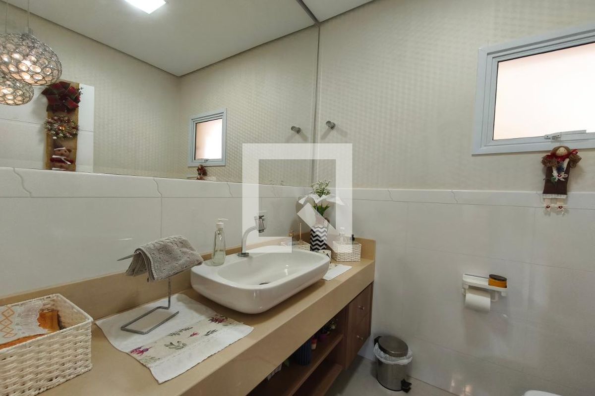 Casa à Venda - Swiss Park, 4 Quartos,  318 m2 em , Campinas - sp | SoloBR