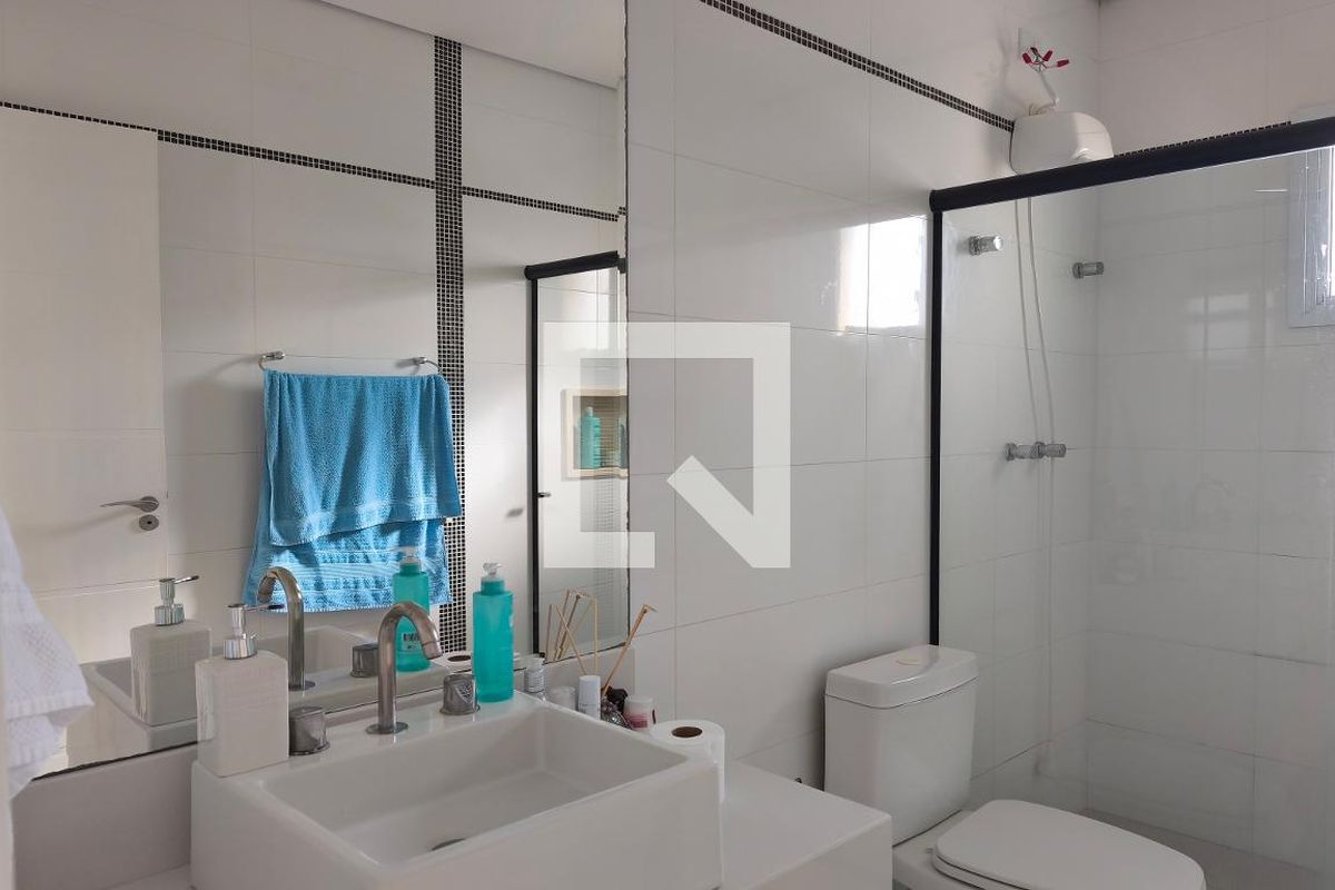 Casa à Venda - Swiss Park, 4 Quartos,  318 m2 em , Campinas - sp | SoloBR