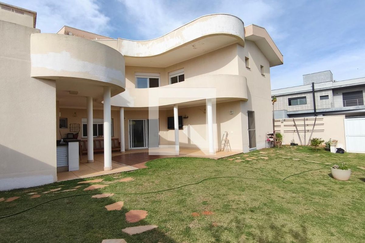 Casa à Venda - Swiss Park, 4 Quartos,  318 m2 em , Campinas - sp | SoloBR