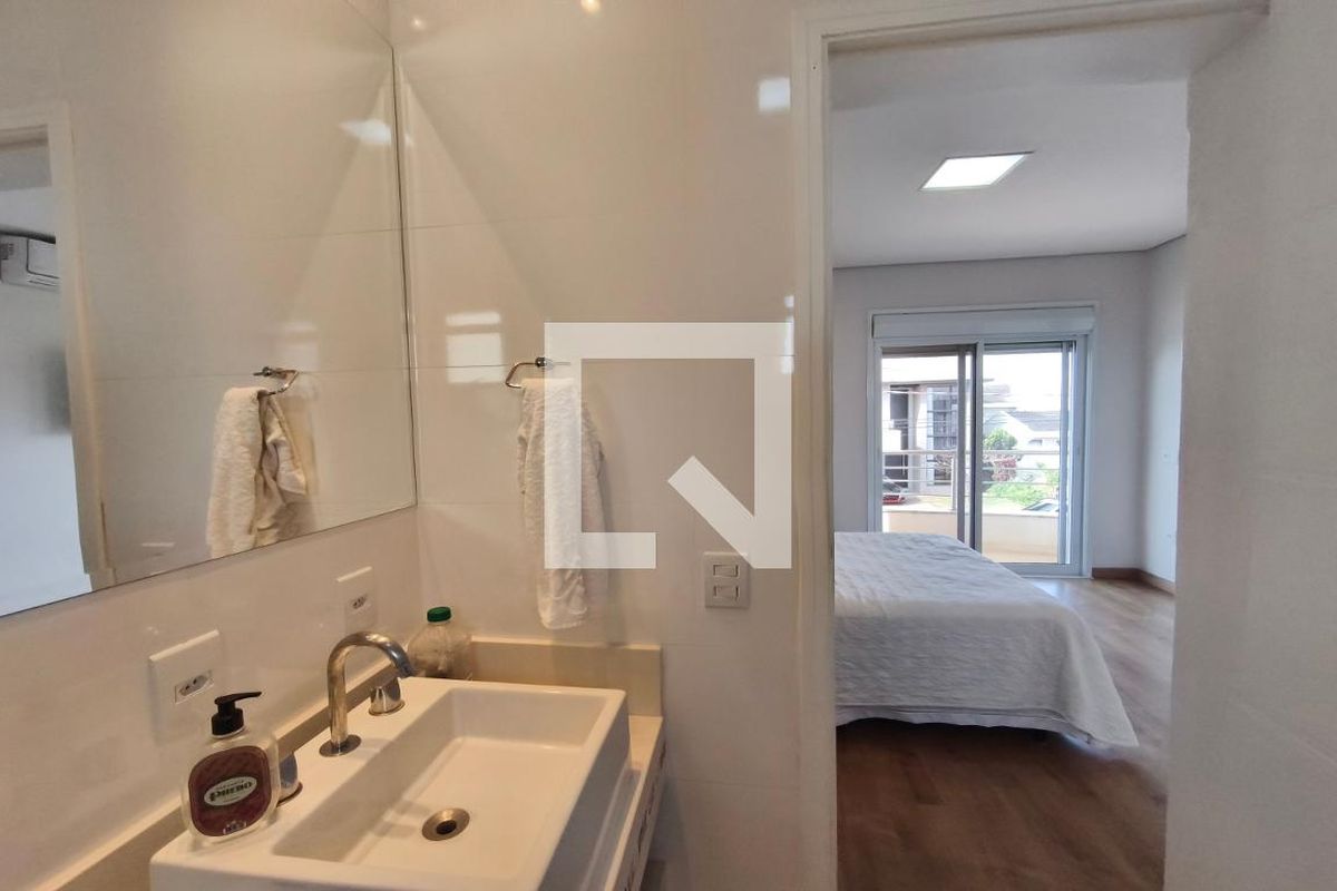Casa à Venda - Swiss Park, 4 Quartos,  318 m2 em , Campinas - sp | SoloBR