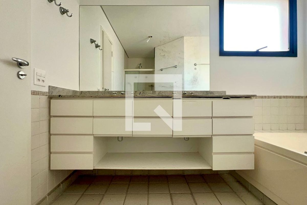 Apartamento, 3 quartos, 145 m² - Foto 47