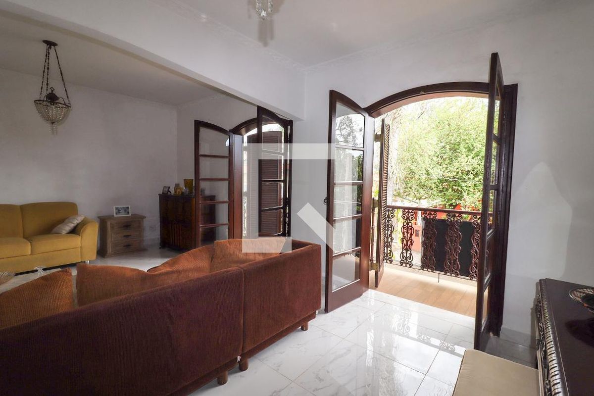 Casa à Venda - Jardim Flamboyant, 3 Quartos,  325 m2 em , Campinas - sp | SoloBR