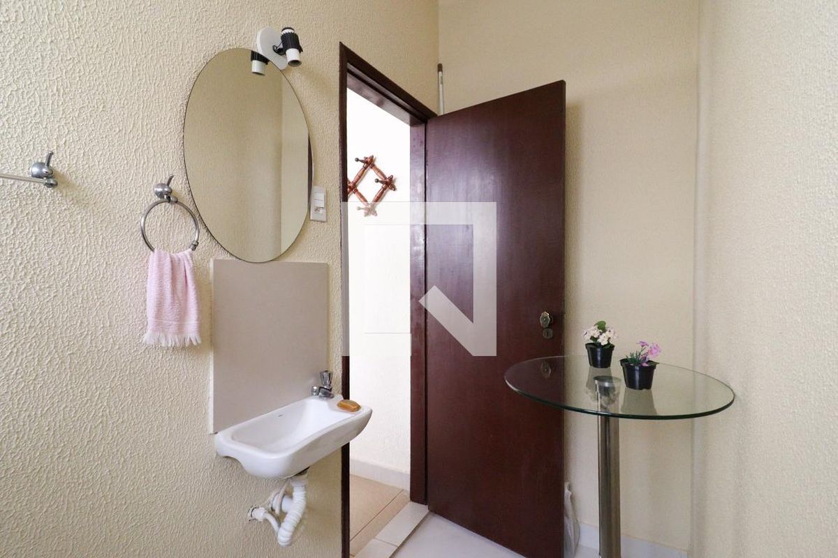 Casa à Venda - Jardim Flamboyant, 3 Quartos,  325 m2 em , Campinas - sp | SoloBR