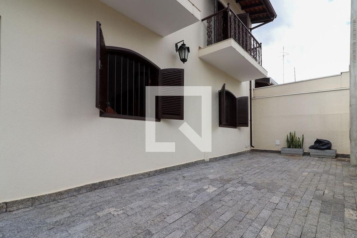 Casa à Venda - Jardim Flamboyant, 3 Quartos,  325 m2 em , Campinas - sp | SoloBR
