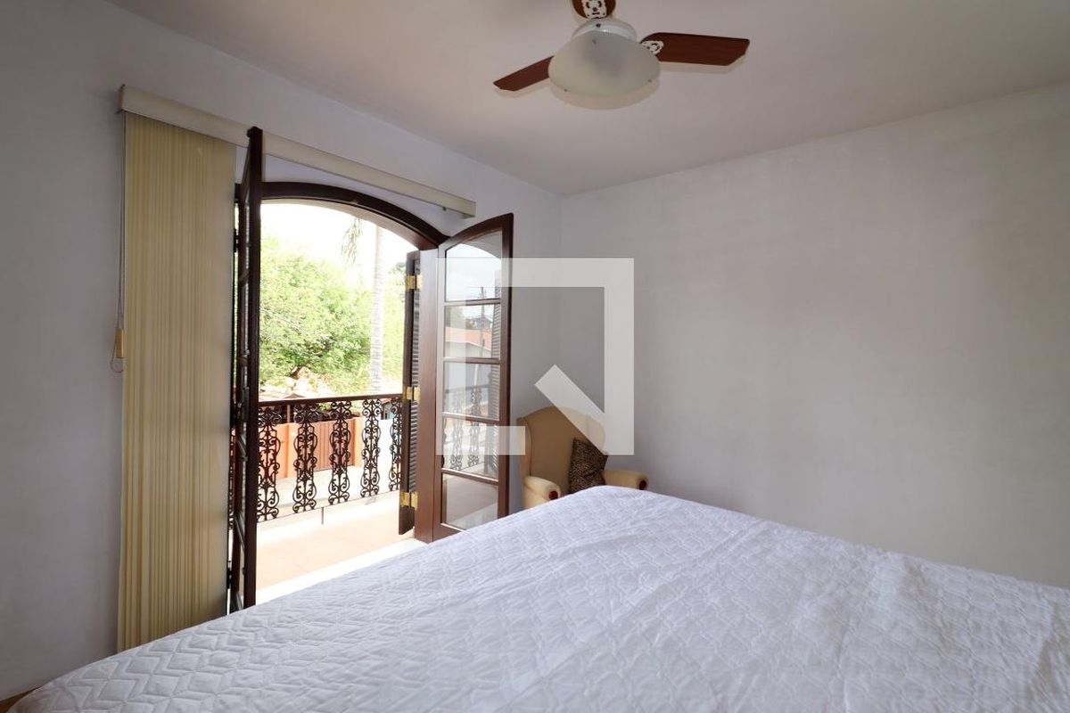 Casa à Venda - Jardim Flamboyant, 3 Quartos,  325 m2 em , Campinas - sp | SoloBR