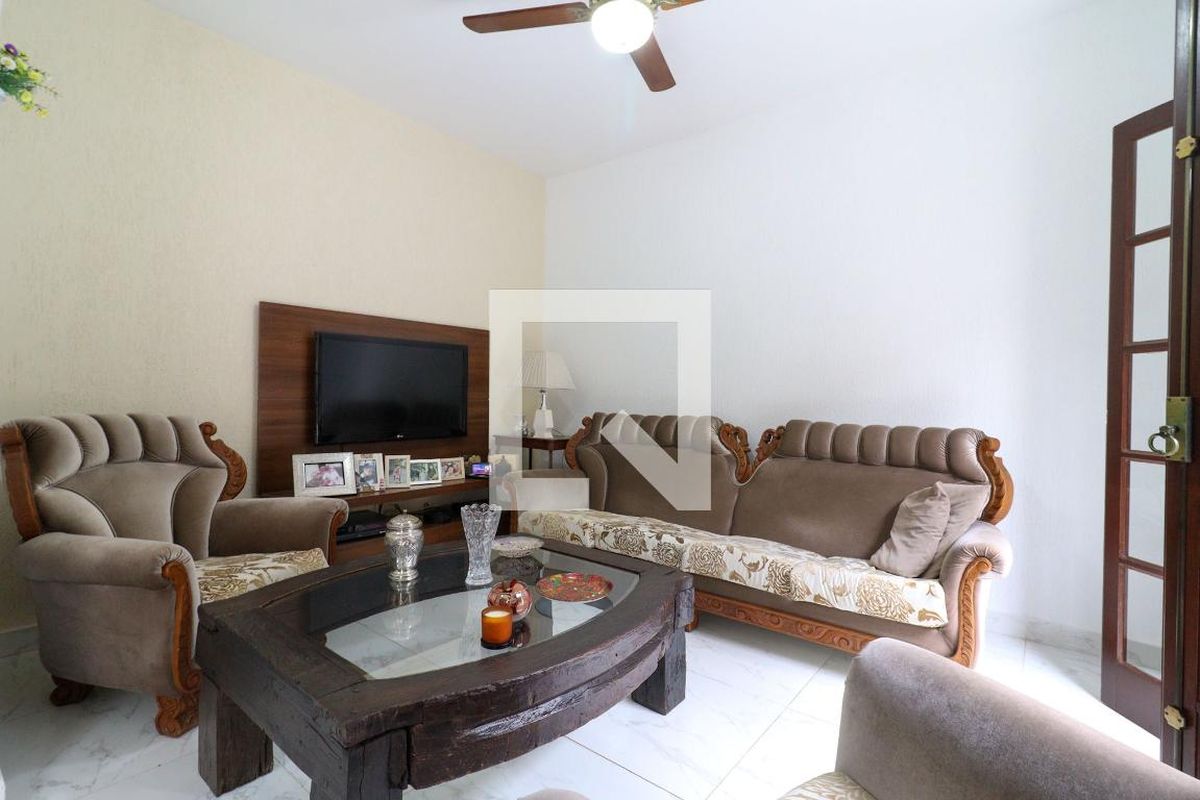 Casa à Venda - Jardim Flamboyant, 3 Quartos,  325 m2 em , Campinas - sp | SoloBR