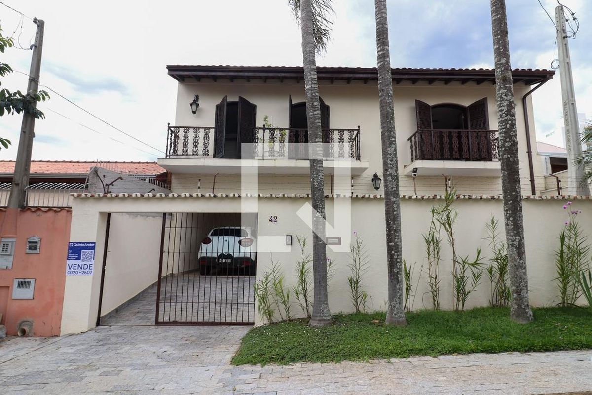 Casa à Venda - Jardim Flamboyant, 3 Quartos,  325 m2 em , Campinas - sp | SoloBR