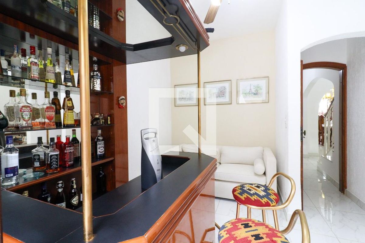 Casa à Venda - Jardim Flamboyant, 3 Quartos,  325 m2 em , Campinas - sp | SoloBR