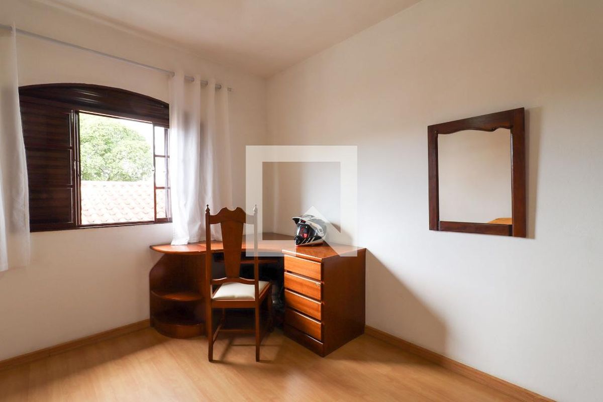Casa à Venda - Jardim Flamboyant, 3 Quartos,  325 m2 em , Campinas - sp | SoloBR