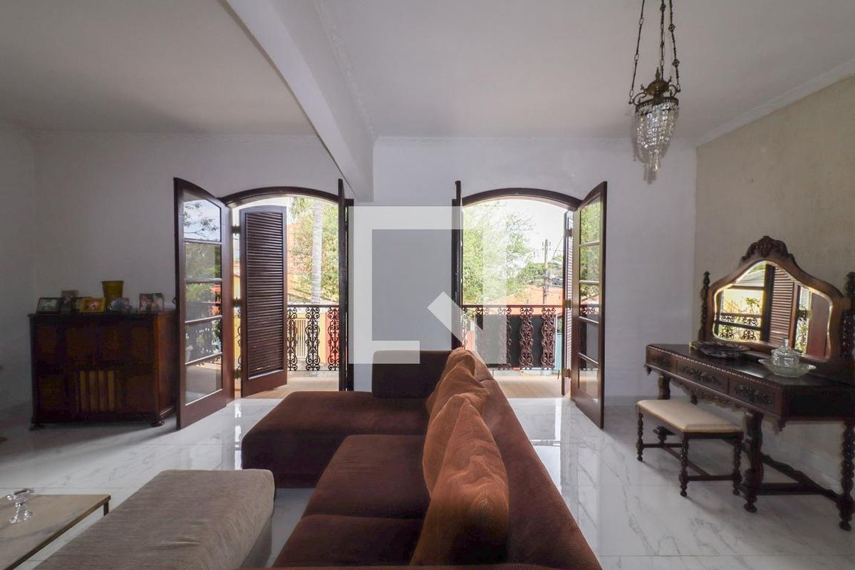 Casa à Venda - Jardim Flamboyant, 3 Quartos,  325 m2 em , Campinas - sp | SoloBR