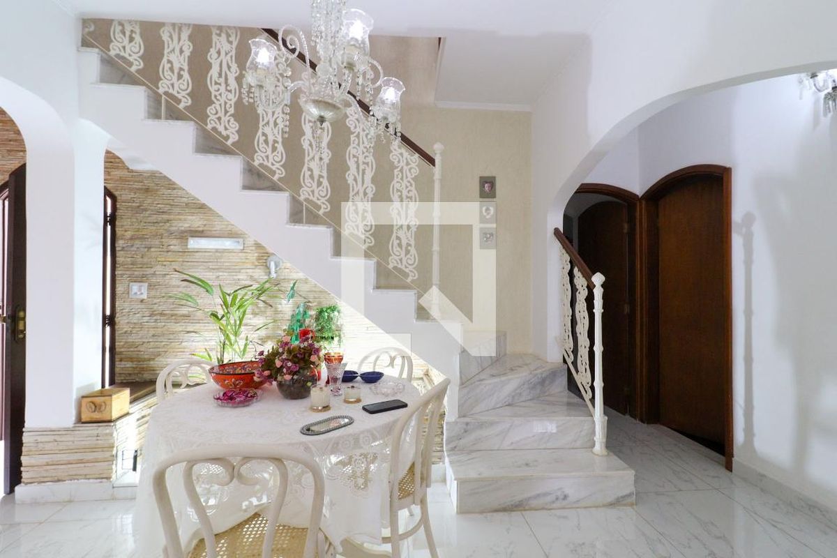 Casa à Venda - Jardim Flamboyant, 3 Quartos,  325 m2 em , Campinas - sp | SoloBR