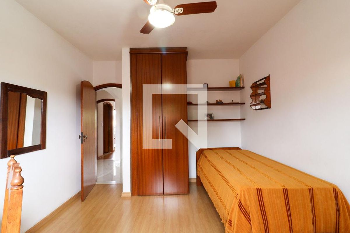 Casa à Venda - Jardim Flamboyant, 3 Quartos,  325 m2 em , Campinas - sp | SoloBR