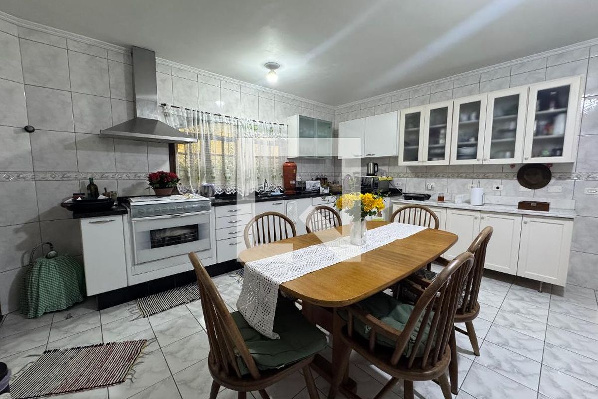 Casa, 3 quartos, 200 m² - Foto 17