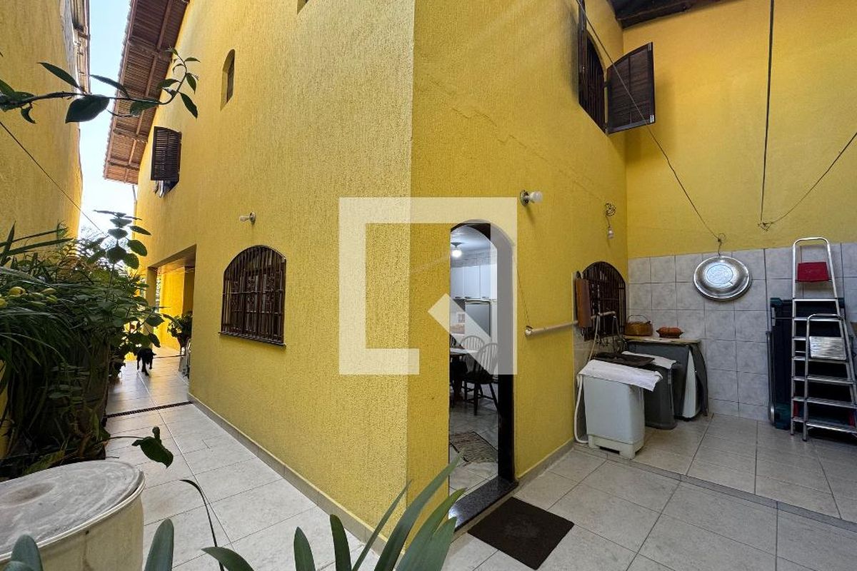 Casa, 3 quartos, 200 m² - Foto 26