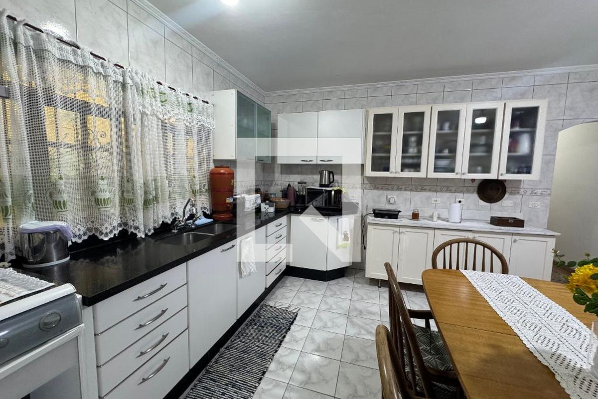 Casa, 3 quartos, 200 m² - Foto 19