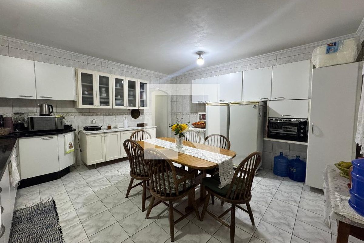 Casa, 3 quartos, 200 m² - Foto 18