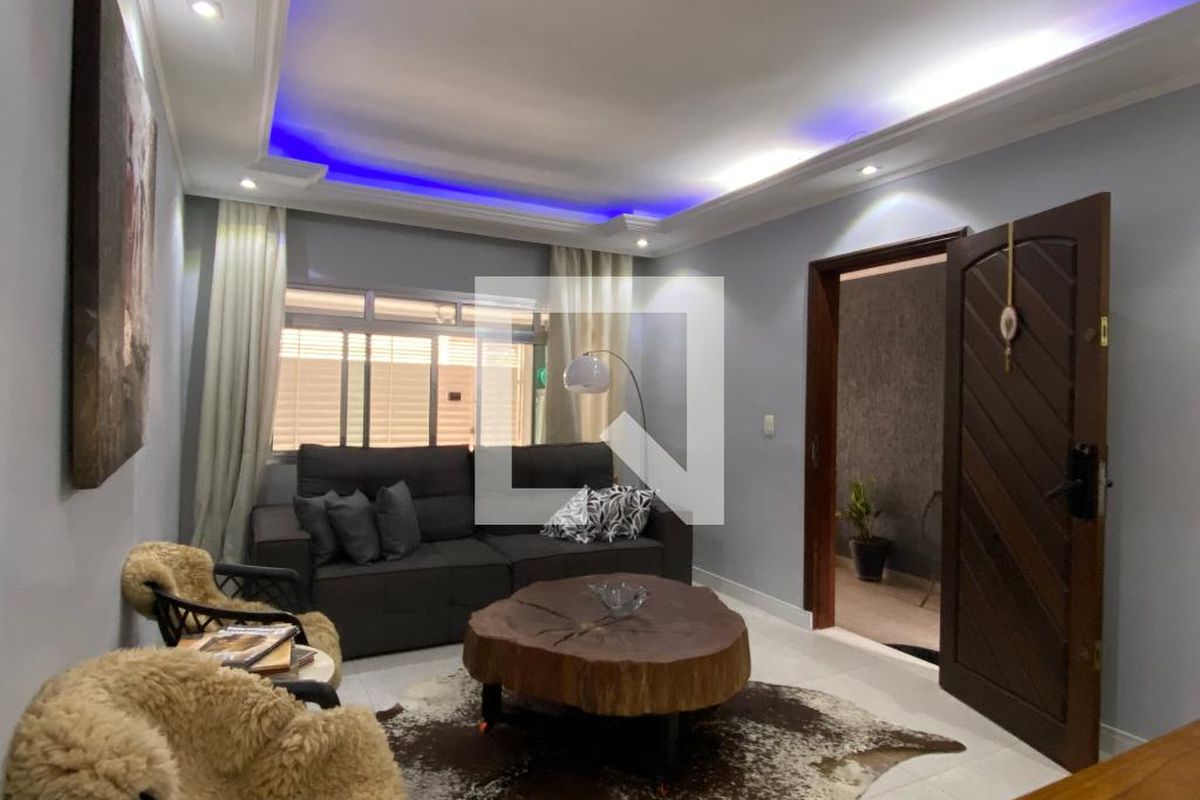 Casa, 4 quartos, 222 m² - Foto 1