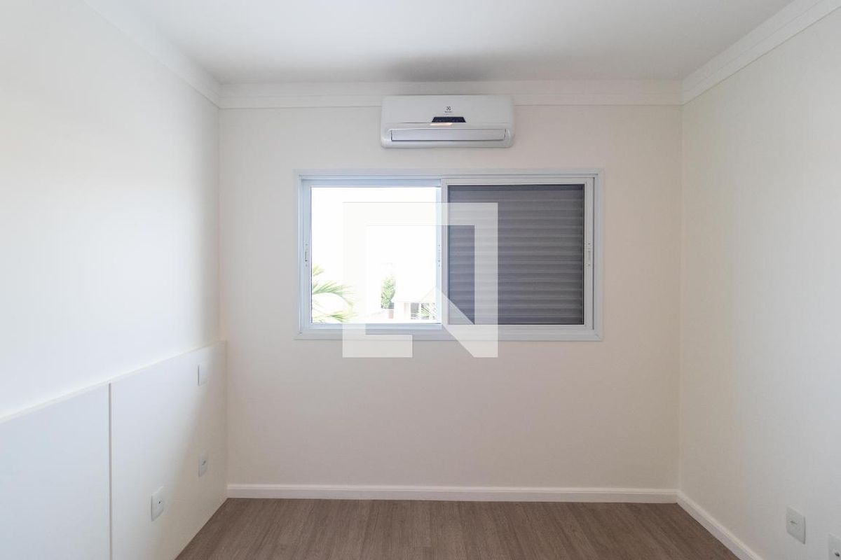 Casa à Venda - Swiss Park, 3 Quartos,  257 m2 em , Campinas - sp | SoloBR
