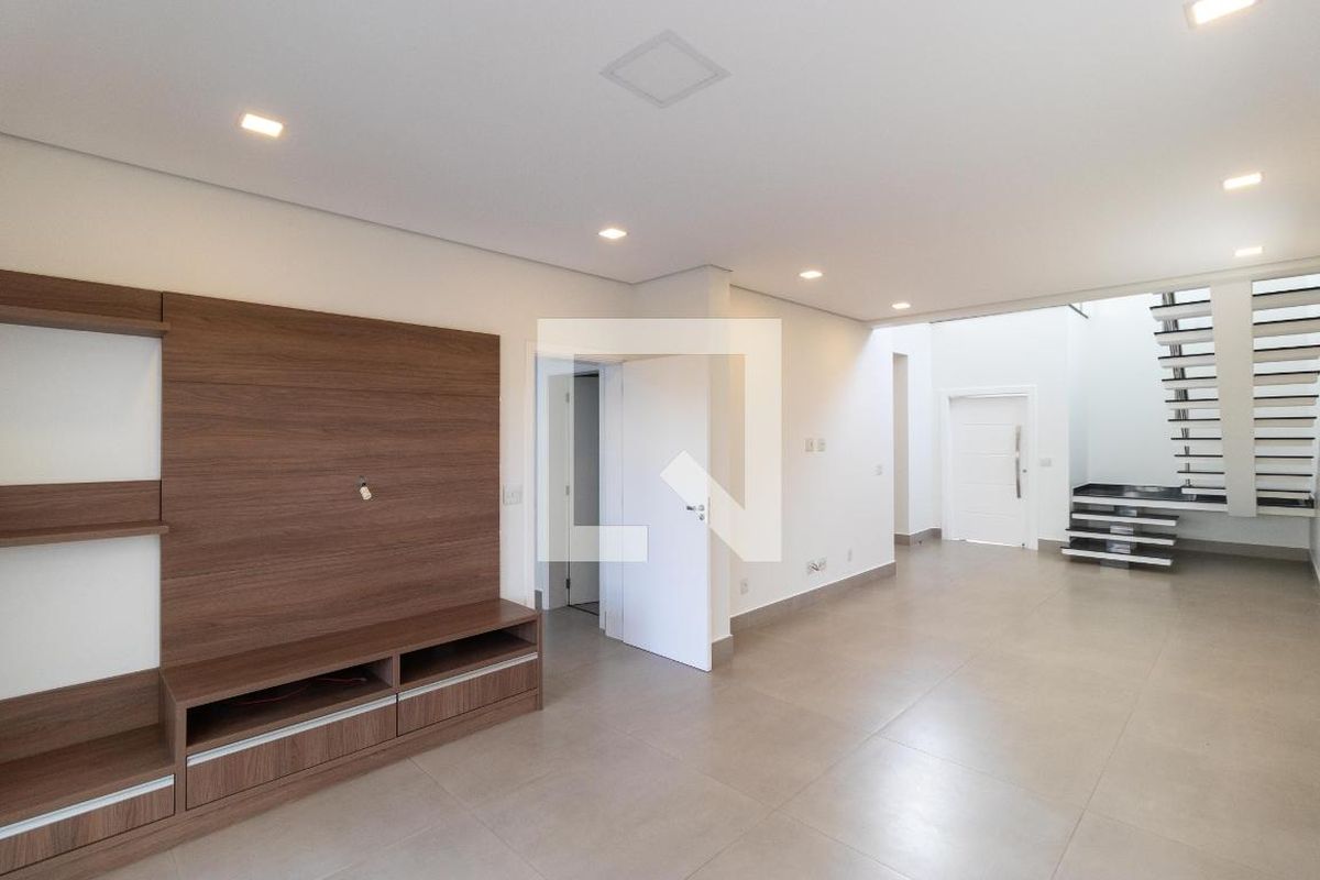 Casa à Venda - Swiss Park, 3 Quartos,  257 m2 em , Campinas - sp | SoloBR