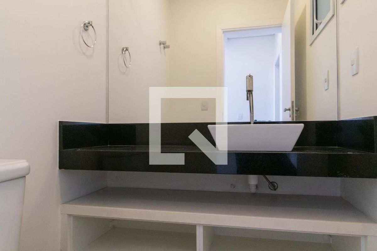Casa à Venda - Swiss Park, 3 Quartos,  257 m2 em , Campinas - sp | SoloBR