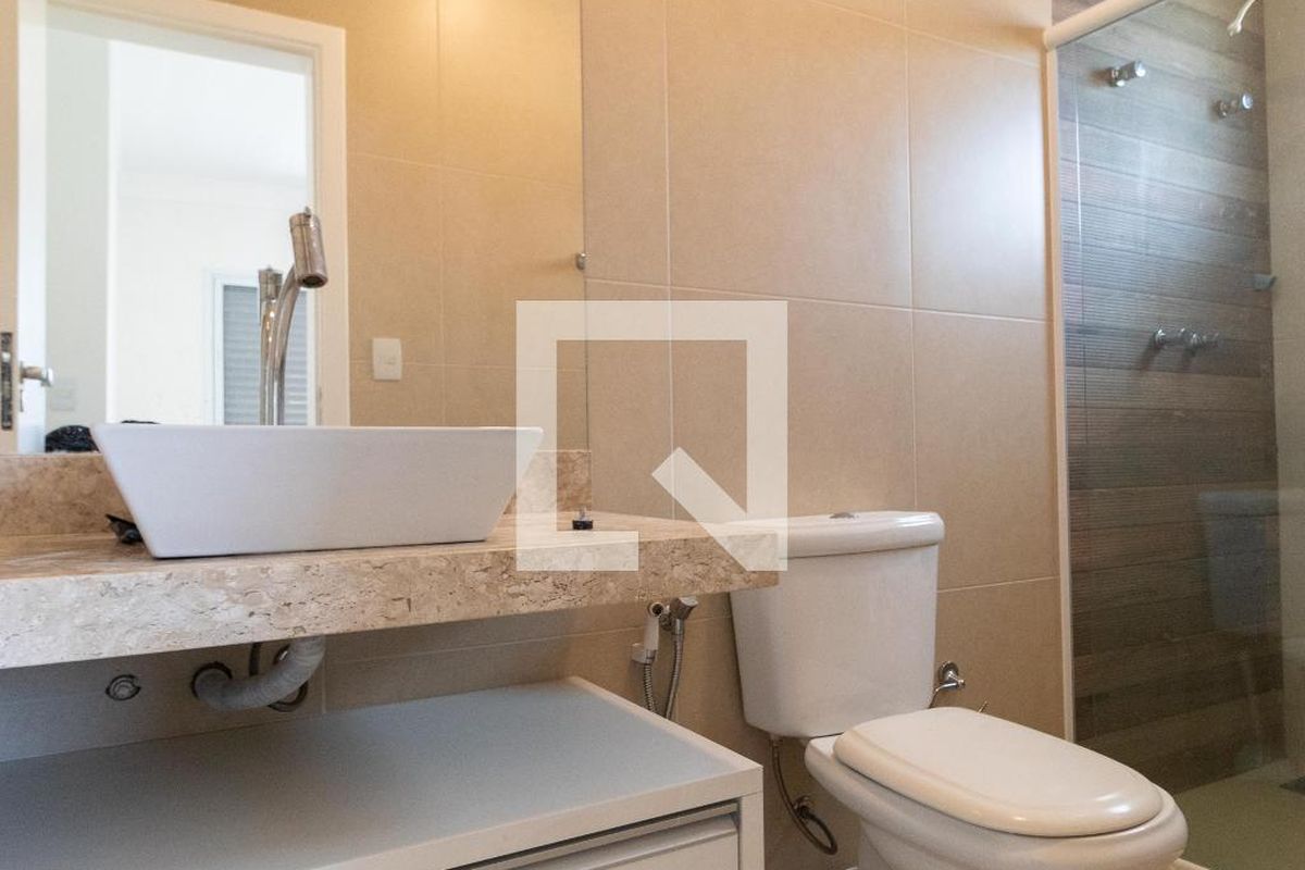 Casa à Venda - Swiss Park, 3 Quartos,  257 m2 em , Campinas - sp | SoloBR