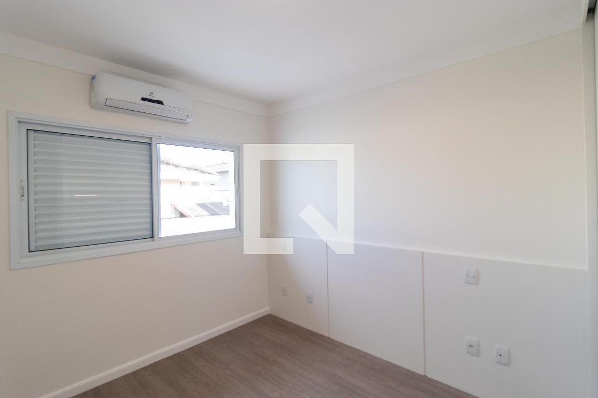 Casa à Venda - Swiss Park, 3 Quartos,  257 m2 em , Campinas - sp | SoloBR