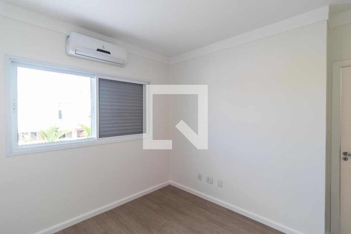 Casa à Venda - Swiss Park, 3 Quartos,  257 m2 em , Campinas - sp | SoloBR