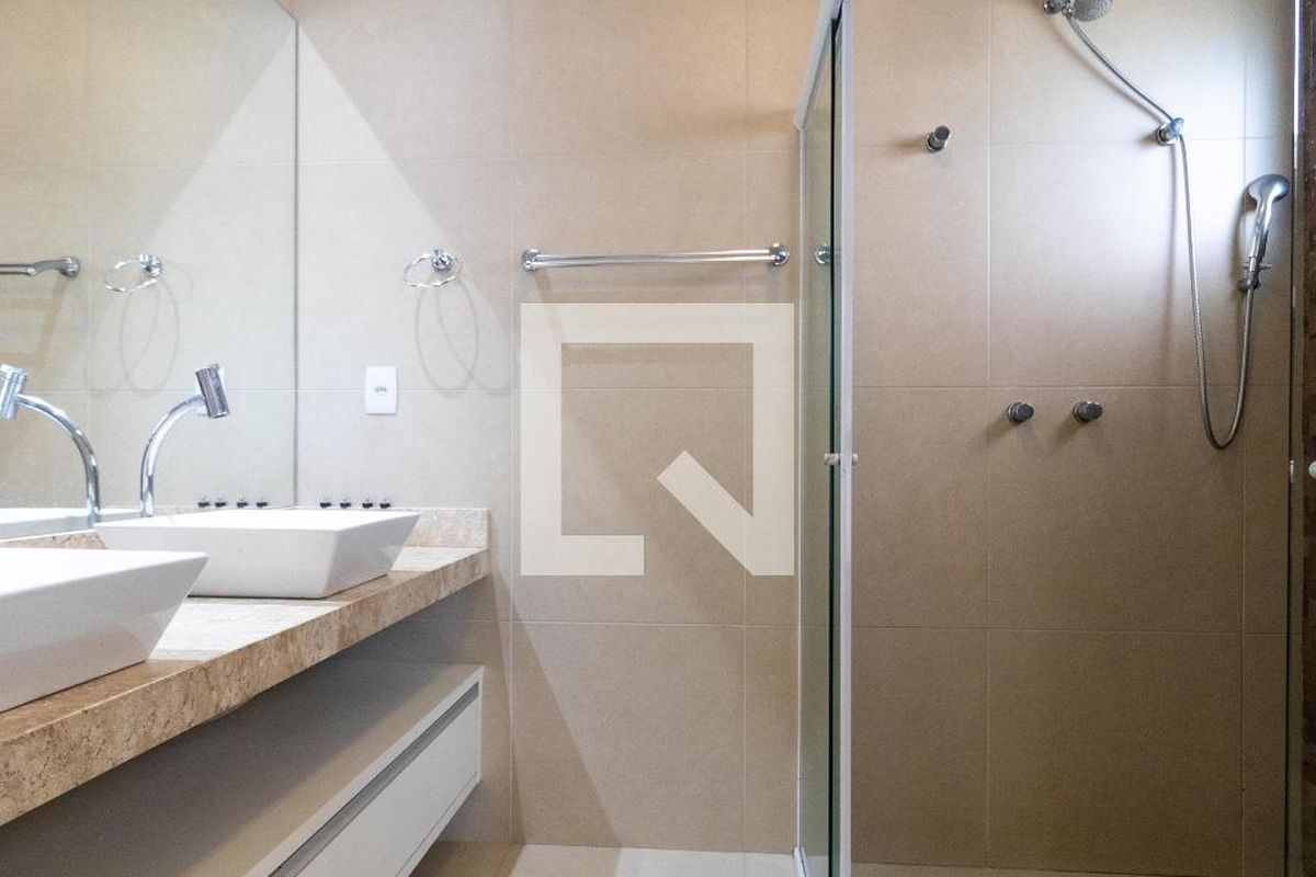 Casa à Venda - Swiss Park, 3 Quartos,  257 m2 em , Campinas - sp | SoloBR