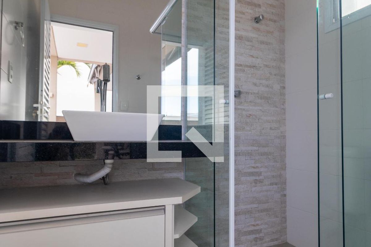 Casa à Venda - Swiss Park, 3 Quartos,  257 m2 em , Campinas - sp | SoloBR