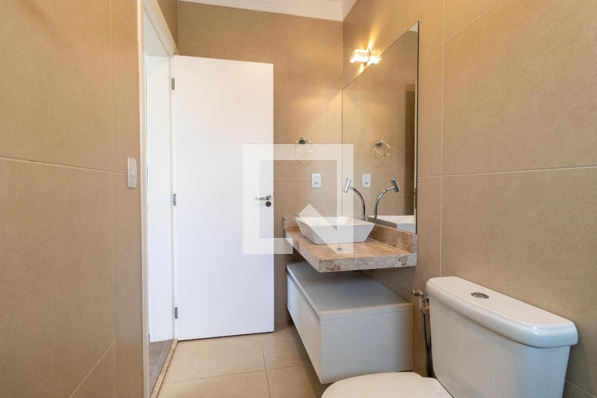 Casa à Venda - Swiss Park, 3 Quartos,  257 m2 em , Campinas - sp | SoloBR
