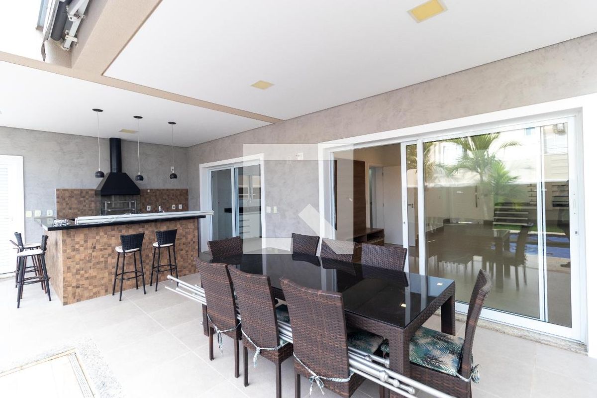 Casa à Venda - Swiss Park, 3 Quartos,  257 m2 em , Campinas - sp | SoloBR