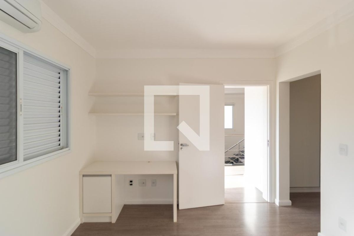 Casa à Venda - Swiss Park, 3 Quartos,  257 m2 em , Campinas - sp | SoloBR