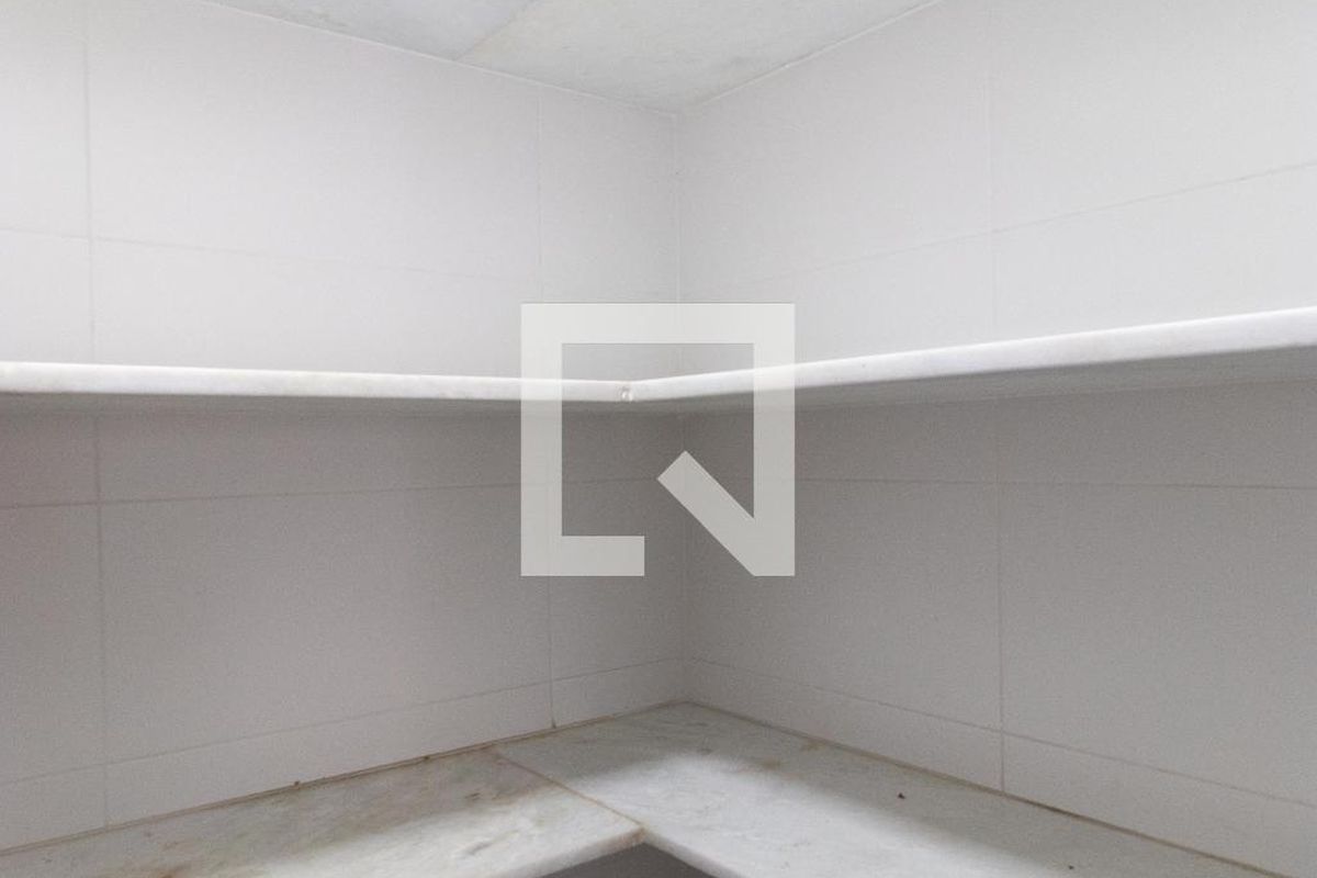Casa à Venda - Swiss Park, 3 Quartos,  257 m2 em , Campinas - sp | SoloBR