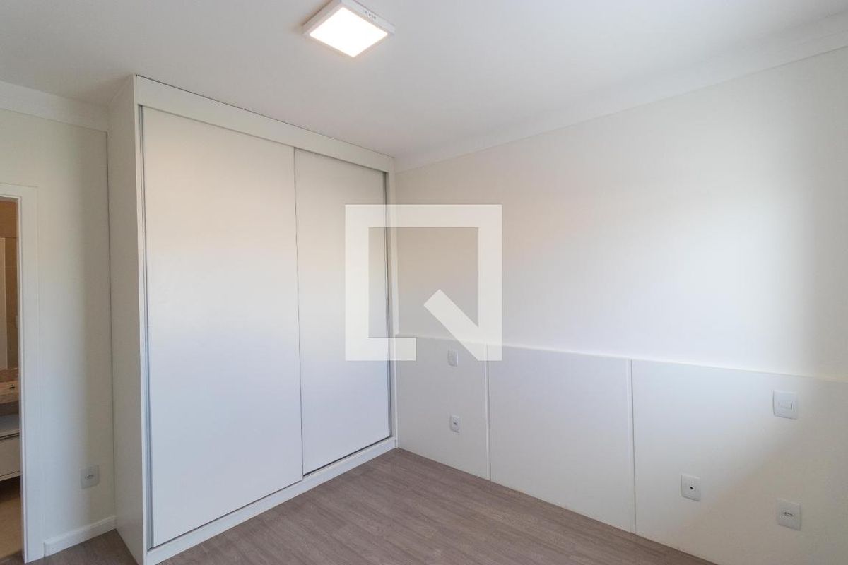 Casa à Venda - Swiss Park, 3 Quartos,  257 m2 em , Campinas - sp | SoloBR