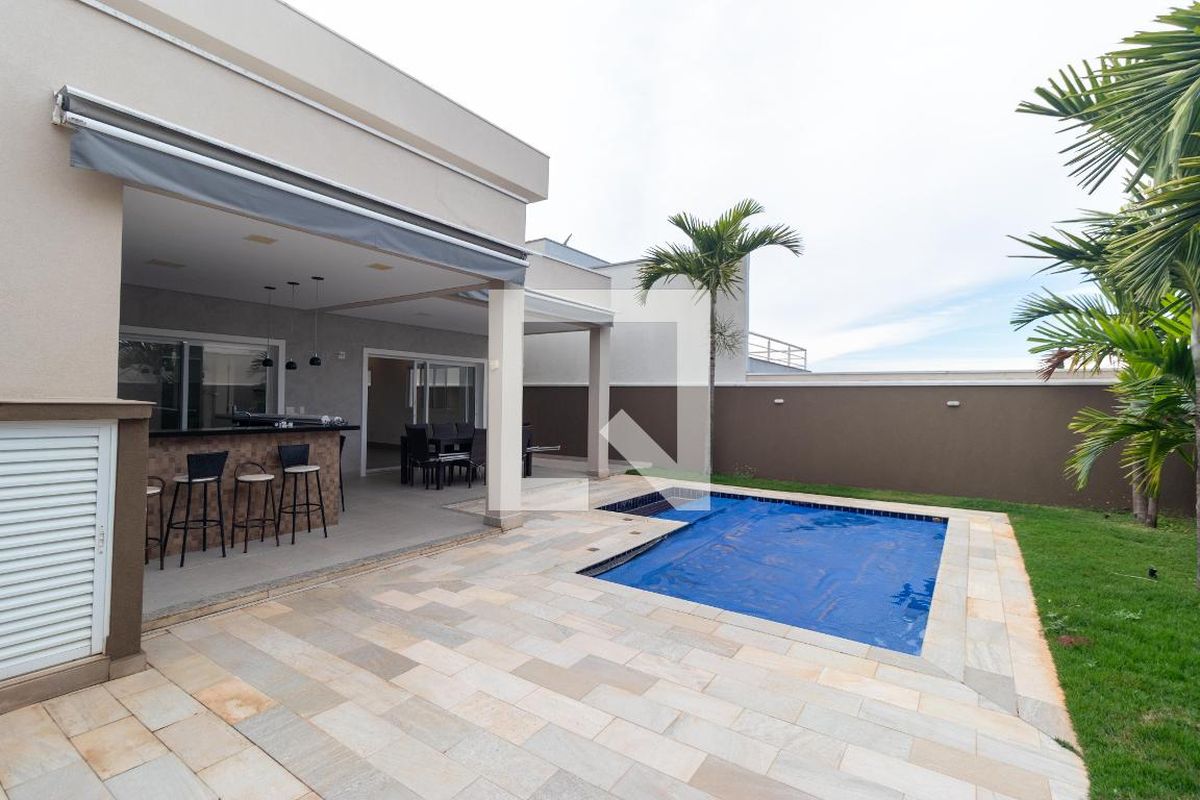 Casa à Venda - Swiss Park, 3 Quartos,  257 m2 em , Campinas - sp | SoloBR