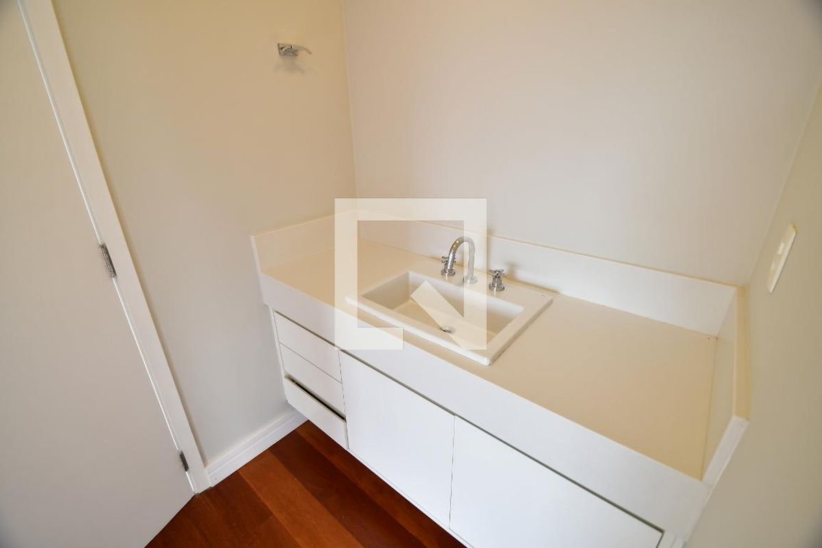 Apartamento à Venda - Cambuí, 2 Quartos,  72 m2 em , Campinas - sp | SoloBR
