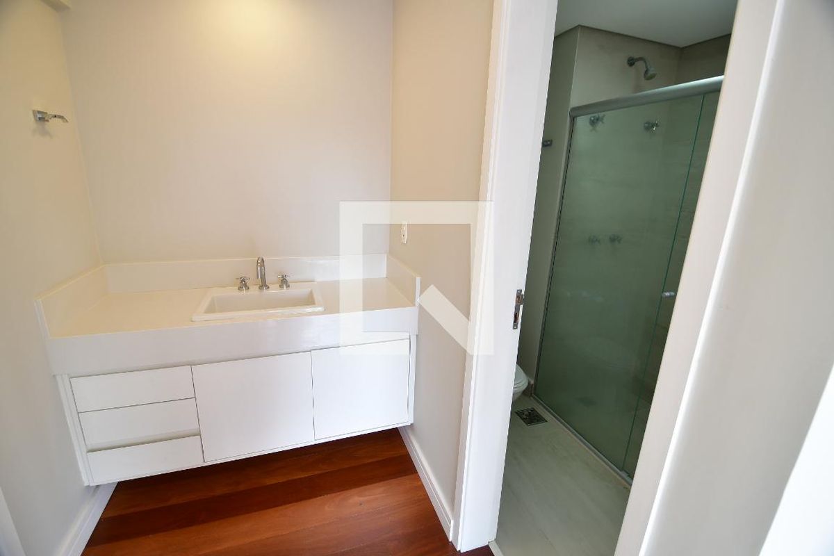 Apartamento à Venda - Cambuí, 2 Quartos,  72 m2 em , Campinas - sp | SoloBR