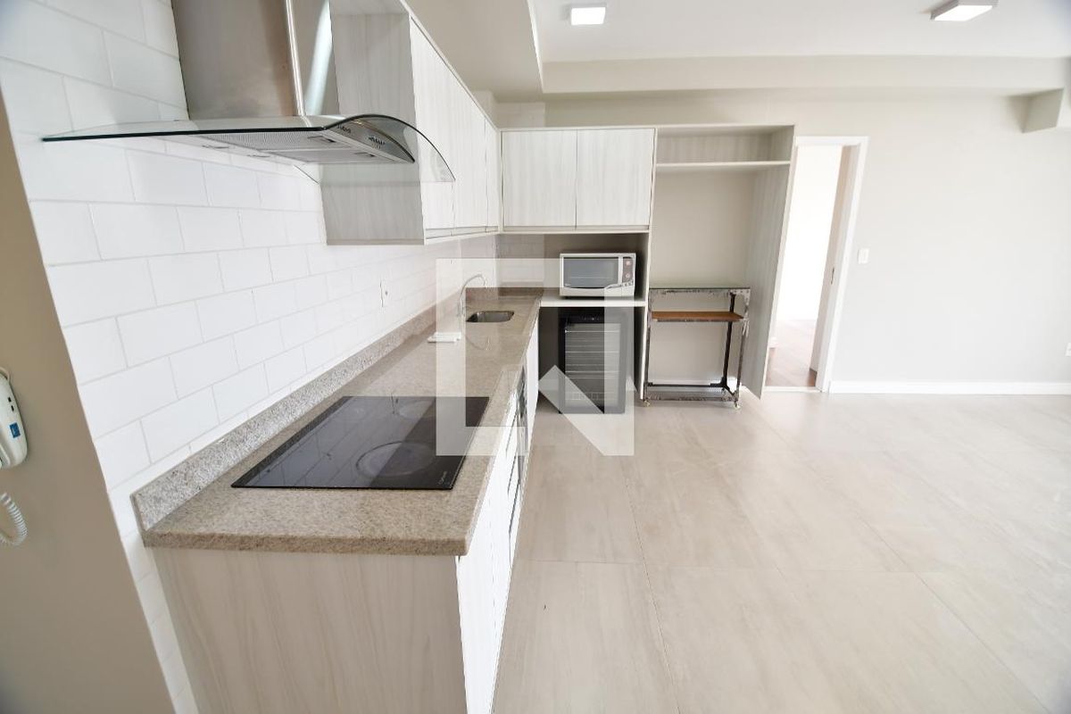Apartamento à Venda - Cambuí, 2 Quartos,  72 m2 em , Campinas - sp | SoloBR