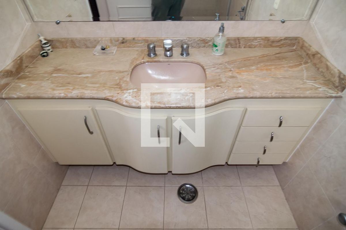 Apartamento, 3 quartos, 169 m² - Foto 32