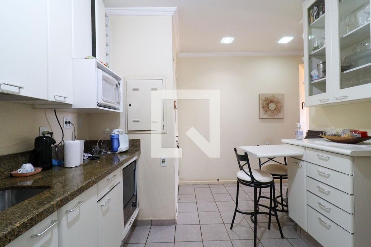 Apartamento à Venda - Cambuí, 1 Quarto,  108 m2 em , Campinas - sp | SoloBR